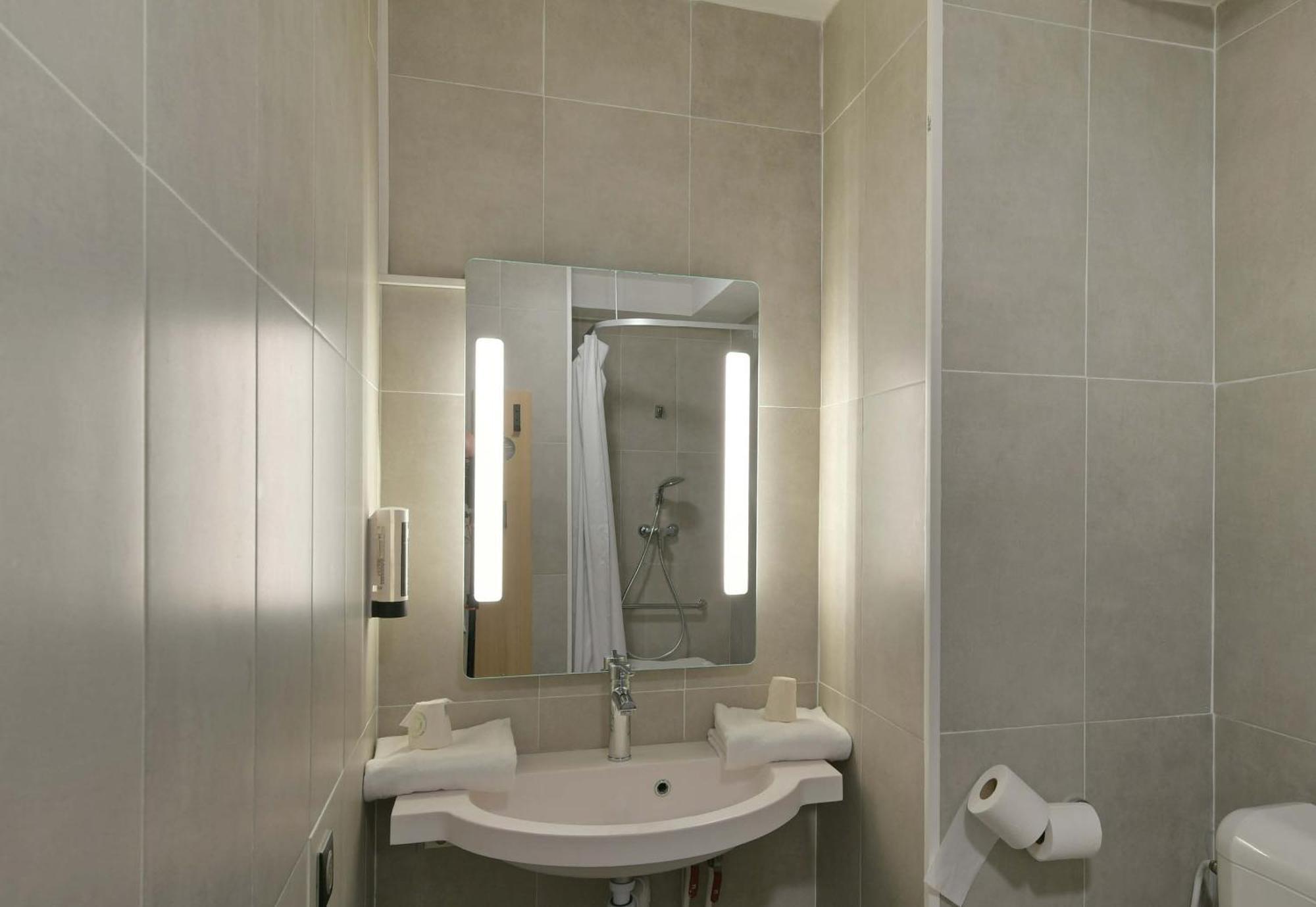 B&B Hotel Le Mans Nord 2 Saint-Saturnin  Dış mekan fotoğraf